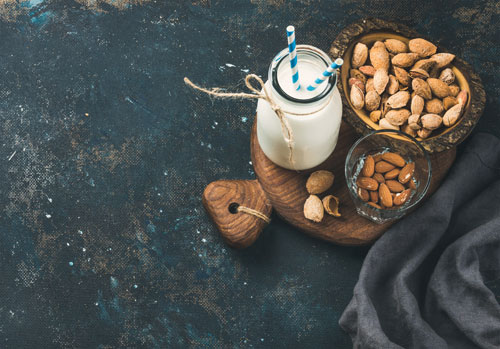 What Are The Benefits Of Almond Milk?
